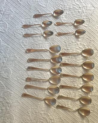 Cucchiaini d'argento