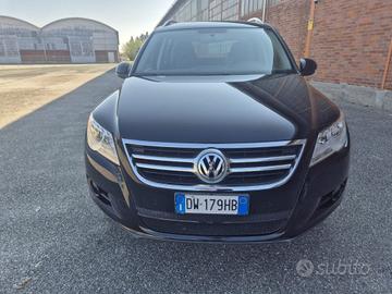 VOLKSWAGEN Tiguan 2.0 16V TDI DPF Trend & Fun (1