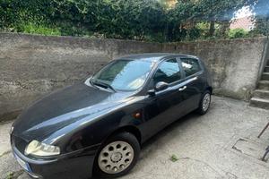 ALFA ROMEO 147 1.6 - 2004 BENZINA 5 porte