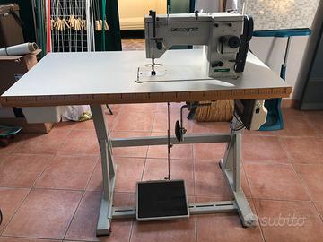 Macchina da cucire piana e zig/zag