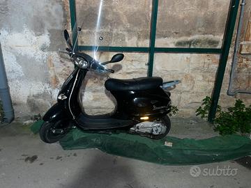 Piaggio vespa et4 125