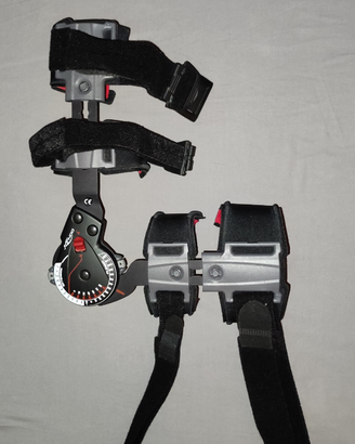 Tutore per gomito sinistro