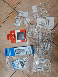 Pignoni Shimano XT M8000 per 11V