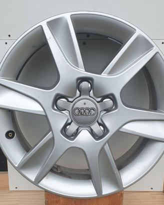 4 Cerchi ruota in lega 16" originali AUDI