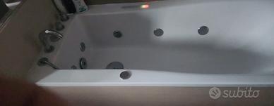 Vasca Idromassaggio
