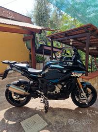 BMW S1000XR
