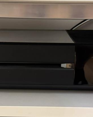 Xbox one 2 controller + giochi + cuffie