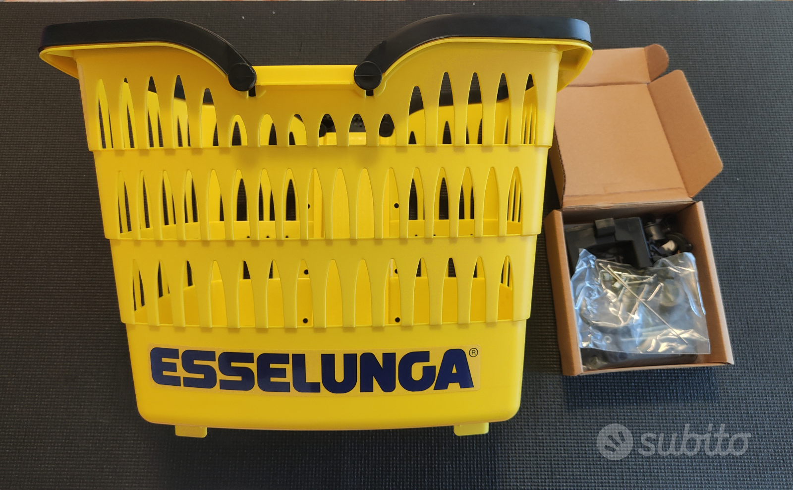 Cestino/trolley per bici Esselunga Biciclette In vendita a Mantova