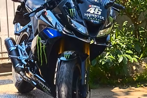 Yamaha R125 Monster Energy - Arrow - gomme nuove