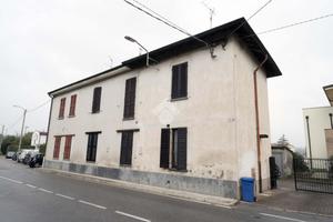 2 LOCALI A SOVICO