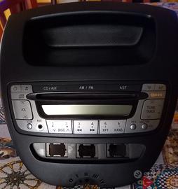 autoradio completo di mascherina di adattamento 