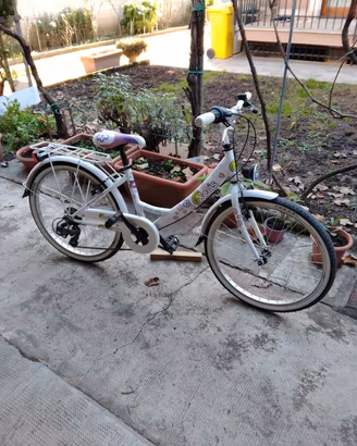 Bicicletta ragazza