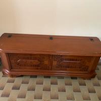 Cassapanca in legno