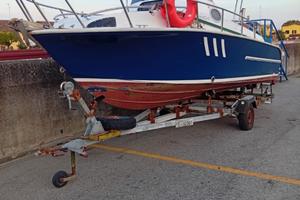Cranchi holiday + Mercury Senza o con patente.