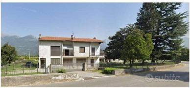 Immobile in asta di 1025 m² a Colico