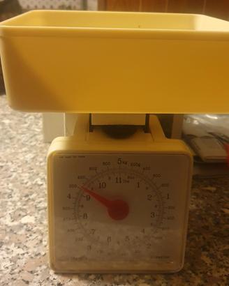 BILANCIA CUCINA DIETETICA KITCHEN SCALE MAX 5KG.

