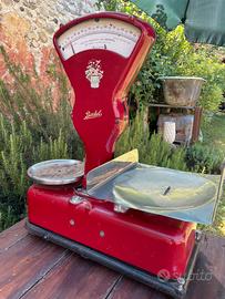 Bilancia Berkel rossa, due piatti, metà 900