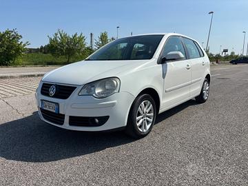 Volkswagen Polo 1.2/70CV 12V 5p. Comfortline