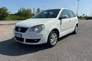 Volkswagen Polo 1.2/70CV 12V 5p. Comfortline