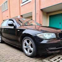 bmw 118D interni m-sport