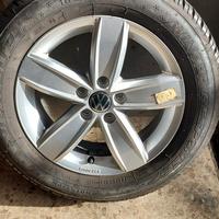 cerchi con gomme termiche nuove Polo