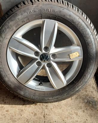 cerchi con gomme termiche nuove Polo