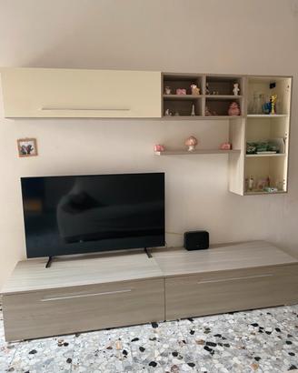 Parete Attrezzata