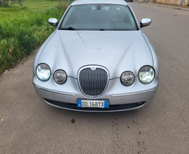 Jaguar 2.7 diesel 207 cv