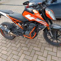KTM Duke 125