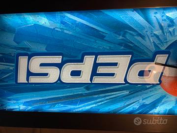 INSEGNA LUMINOSA "PEPSI" con Orologio.
