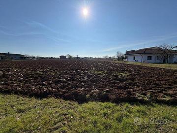 INTERESSANTISSIMO TERRENO