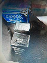 FLASH SUNPAK NE220-SE X MACCHINA FOTOHRAFICA 