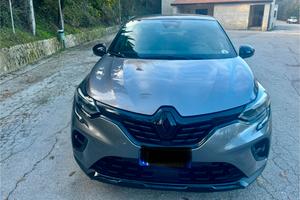 RENAULT CAPTUR  E-TECH HYBRID - BENZINA