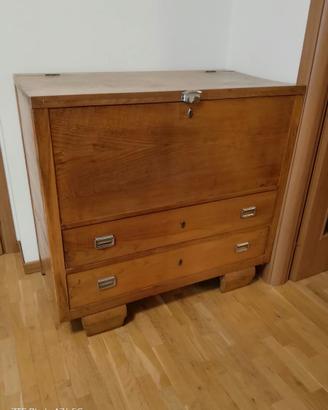 Cassa con due cassetti anni '60