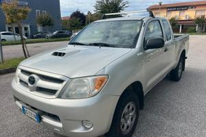PICK UP TOYOTA HILUX CABINA SINGOLA CASSONE LUNGO