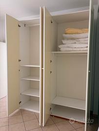 Armadio bianco a 4 ante