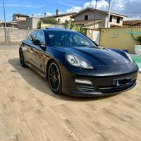 Porsche Panamera S 4.8 v8