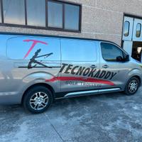 Autocarro Opel Vivaro