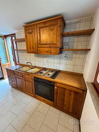 Cucina in legno pieno Bardin