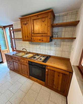 Cucina in legno pieno Bardin