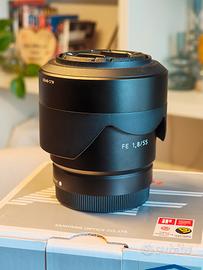 Sony Zeiss Sonnar T* FE 55mm f/1.8 ZA