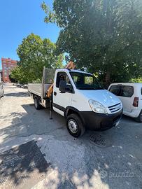 IVECO 65C18 Cassone Ribaltabile con Gru