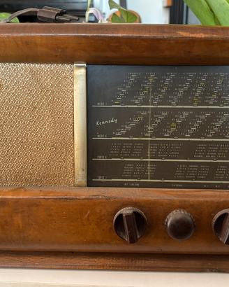 Radio d’epoca anni 50 Kennedy K240