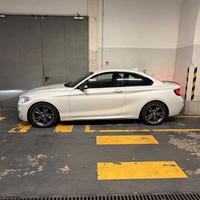 BMW 220i