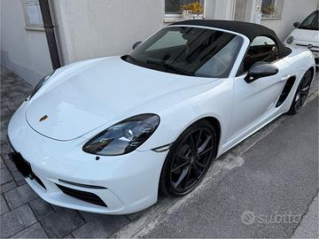 Porsche  718 Boxter T