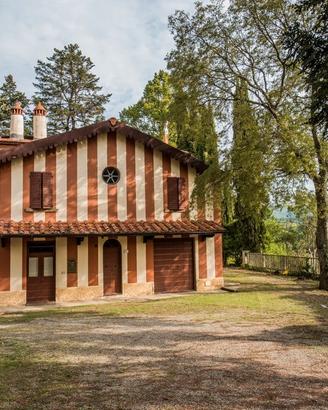 Villa + depandance ad arezzo