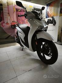 Honda SH 125 i SPORT