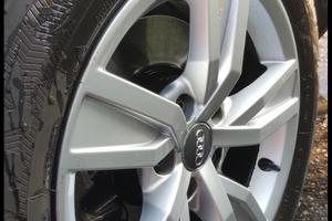Audi A4 SW tagliandata  audi doppio treno cerchi/g