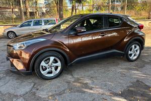 Toyota C-HR 1.8 Hybrid E-CVT Style
