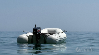 Gommone con selva 15 cv